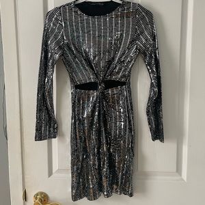 2/20$ Zara mini dress small